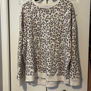 Cheetah sweatshirt
